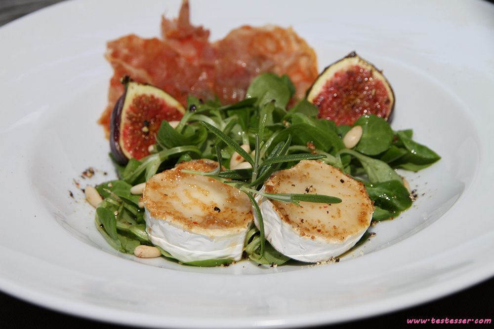 Salat mit Ziegenkäse, Feigen und Ahornsirup - Testesser