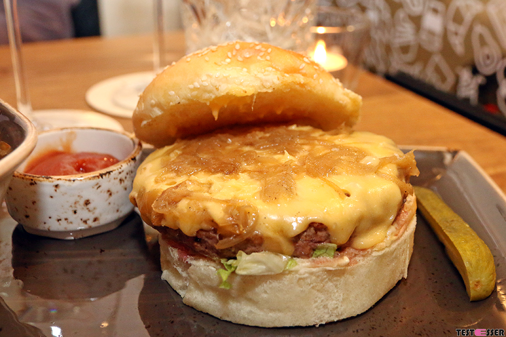 Cheese Effekt Burger | Freigeist Graz